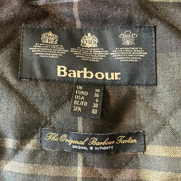 Barbour Thrunton coat with removable faux fur hood and built in vest, size US 6 - Picture 7 of 7